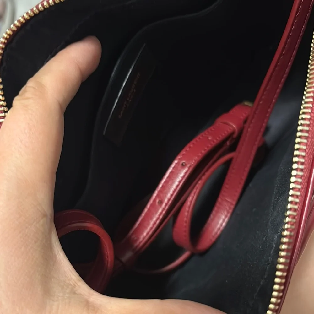 Saint Laurent Red Chevron Quilted Crossbody Bag - Picture 2 of 6